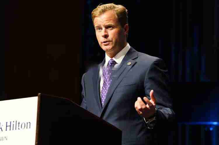 川普提名的cftc新主席brian quintenz分享:区块链会改变世界